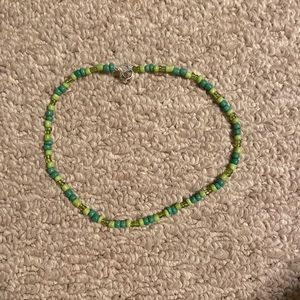 GREEN NECKLACE